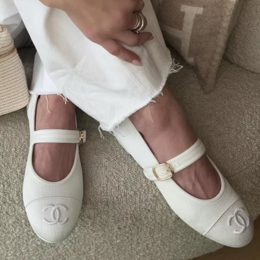 Ch**el Mary Jane Ballet Flat White G45503 B16406 NX269