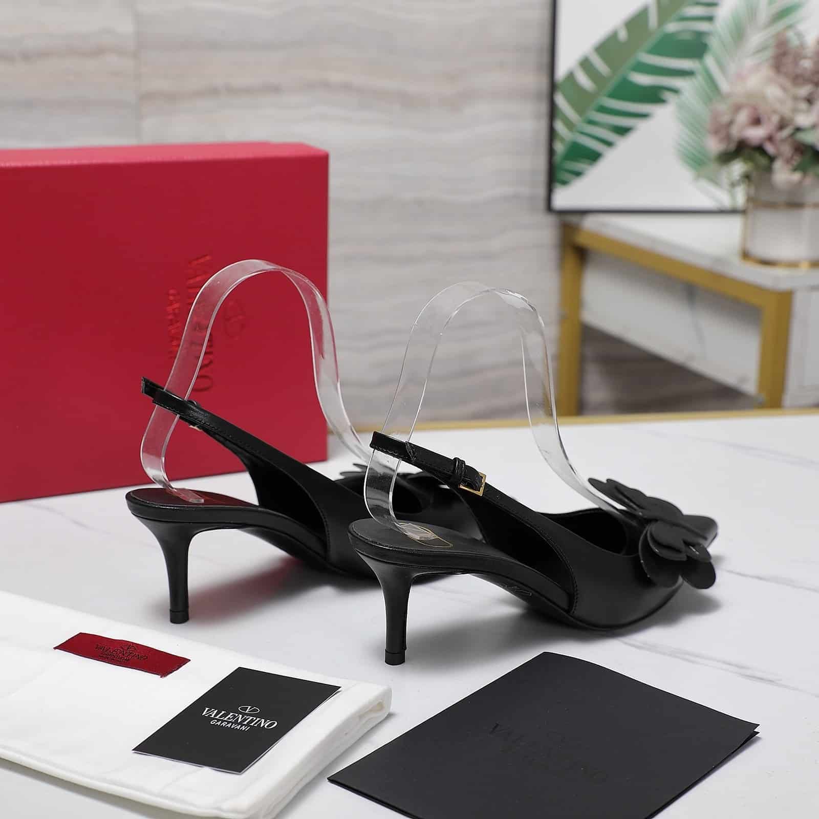 Va1e*ntin0 Garavani Papier Phalène Slingback Pumps Black