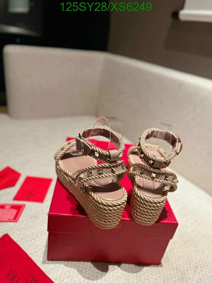 Va1e*ntin0 Rockstud Flatform Sandal In Calfskin Beige 2W2S0Gi3Baep45