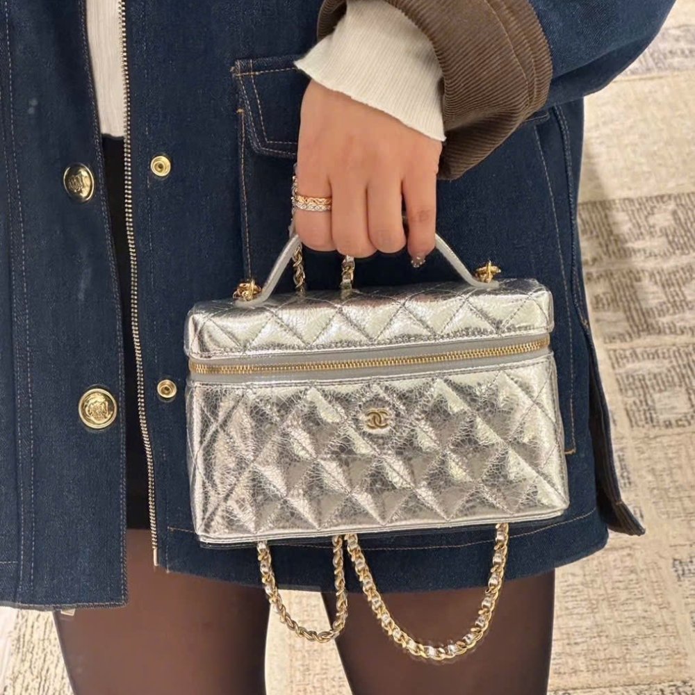 Ch**el Vanity Case With Chain Metallic Silver 20Cm