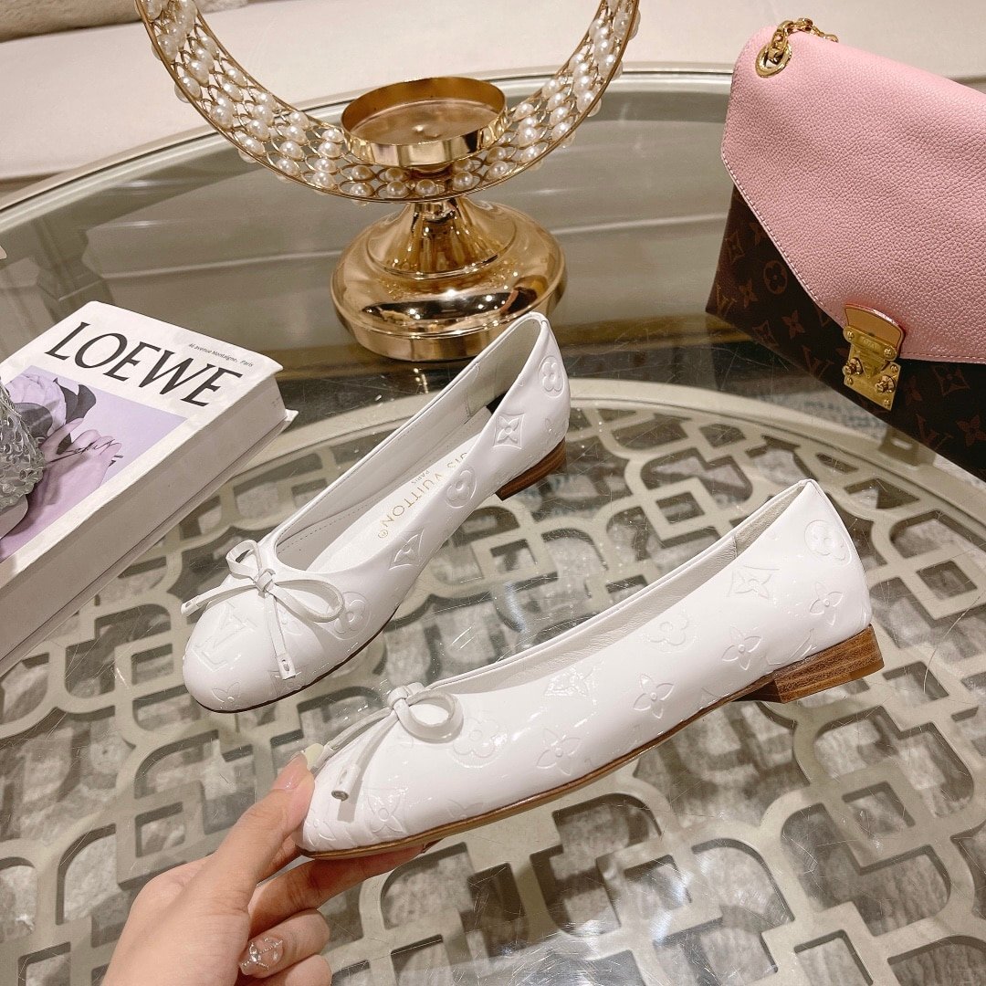 L0vis Vvtt0n Nina Flat Ballerina White