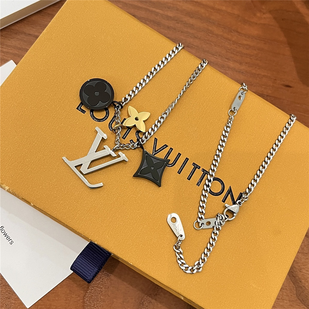L0vis Vvtt0n Lv Instinct Necklace Silver M00521